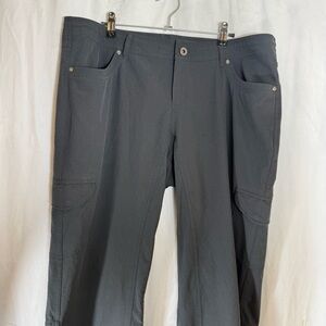 Women’s Kuhl Free Flex Roll Up Pants Black 16R
Hiking Outdoors Travel Casual